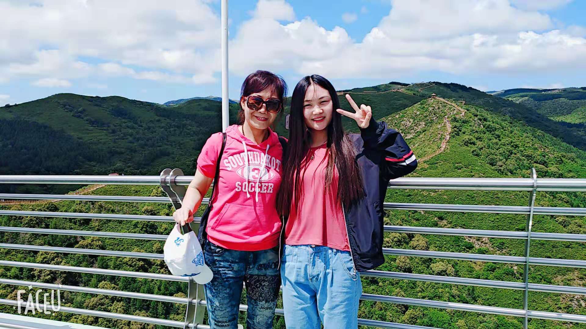 记者手记：该有多幸运，我们携手走一程！