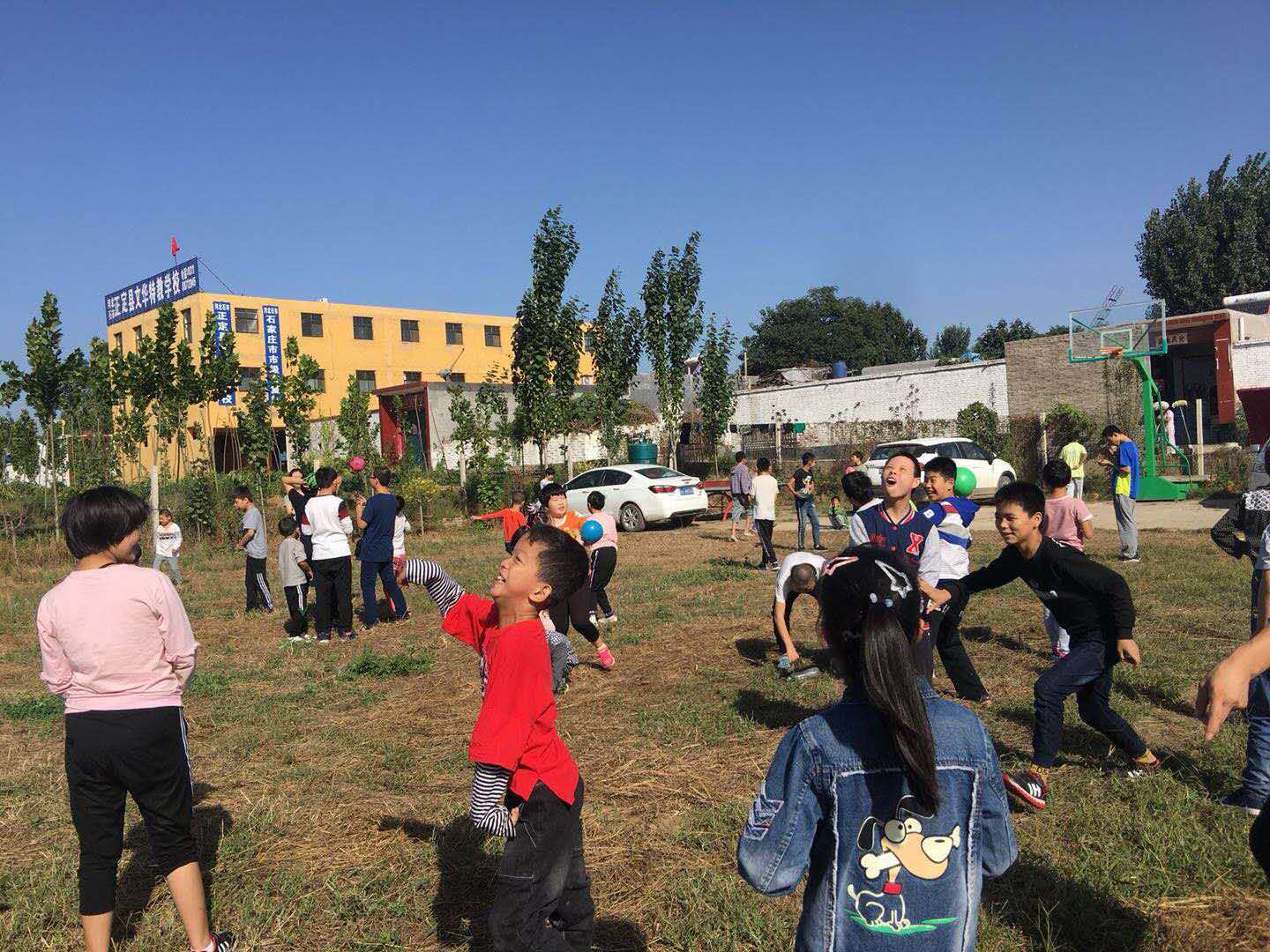 柏乡爱心人士来正定为残疾孩子送温暖！